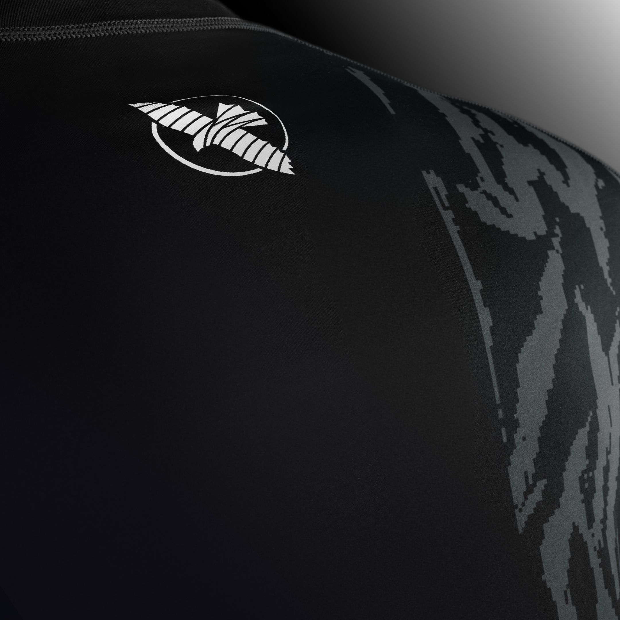 Men’s Apex Short Sleeve Rash Guard - Image 3