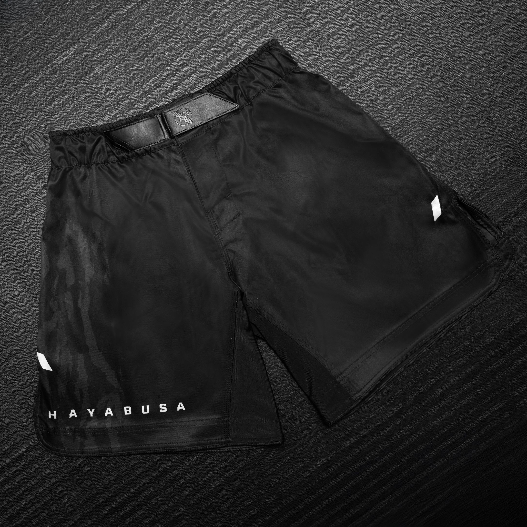 Men’s Apex 3/4 Thigh Fight Shorts - Image 7